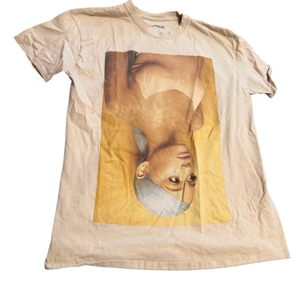 Ariana Grande 2020 Official Merch‎ T Shirt Sweetener Era Graphic Unisex Medium